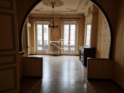 Maison ancienne - 401 m² - 9 pièces