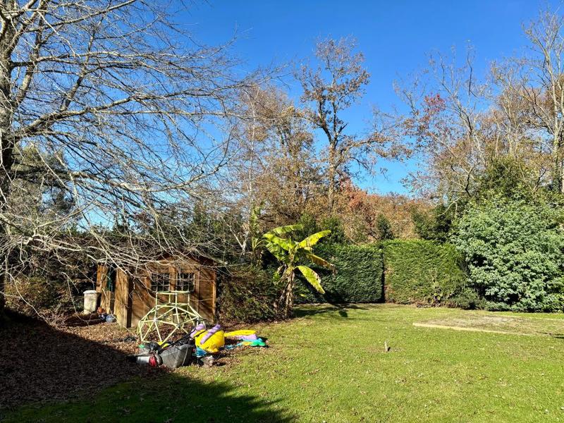 Maison - 240 m² - 6 pièces