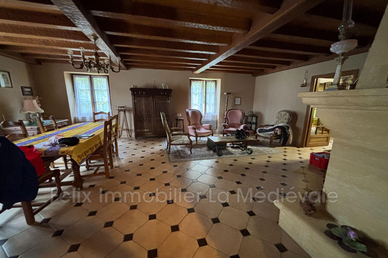 Maison - 174 m² - 5 pièces