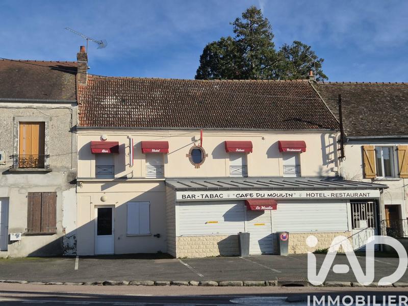 Maison - 280 m² - 9 pièces