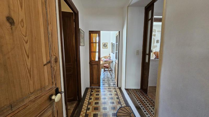 Maison traditionnelle - 226 m² - 7 pièces