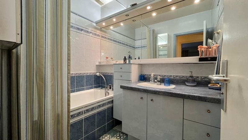 Maison - 96 m² - 5 pièces