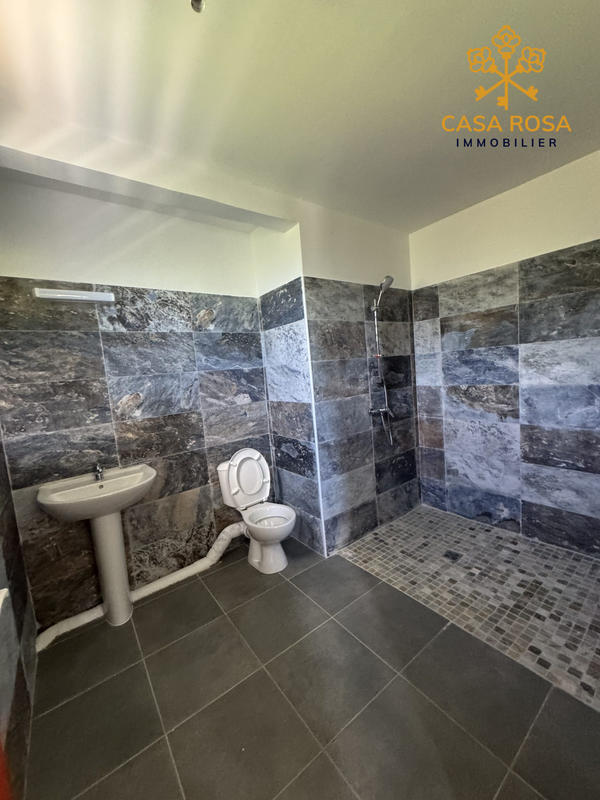 Appartement - 105 m² - 4 pièces