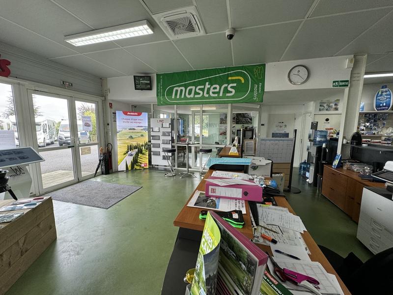 Local commercial - 280 m²