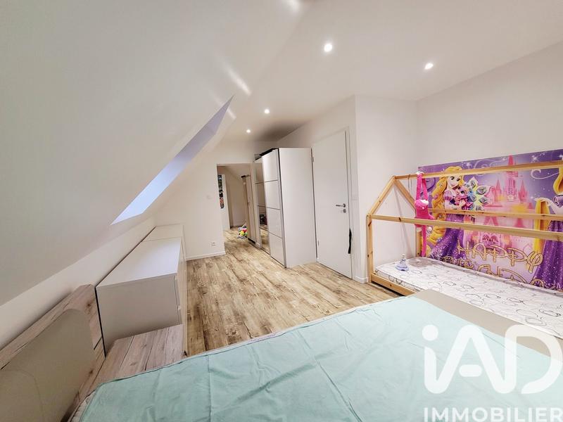 Maison - 96 m² - 4 pièces