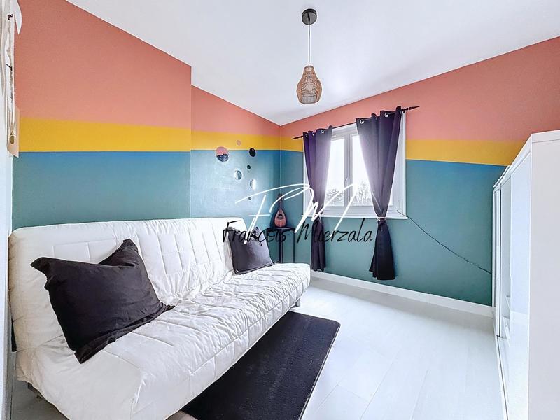 Maison - 100 m² - 6 pièces