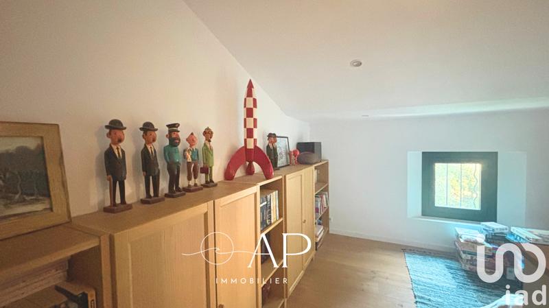 Maison - 181 m² - 7 pièces