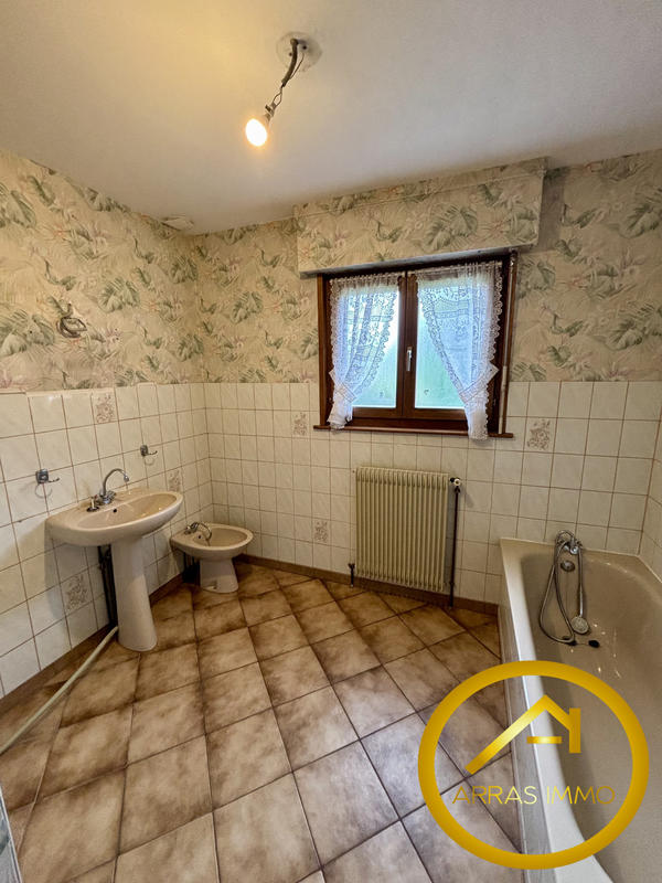 Maison - 110 m² - 4 pièces