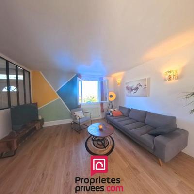 Maison - 85 m² - 5 pièces