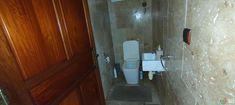 Villa - 241 m² - 5 pièces