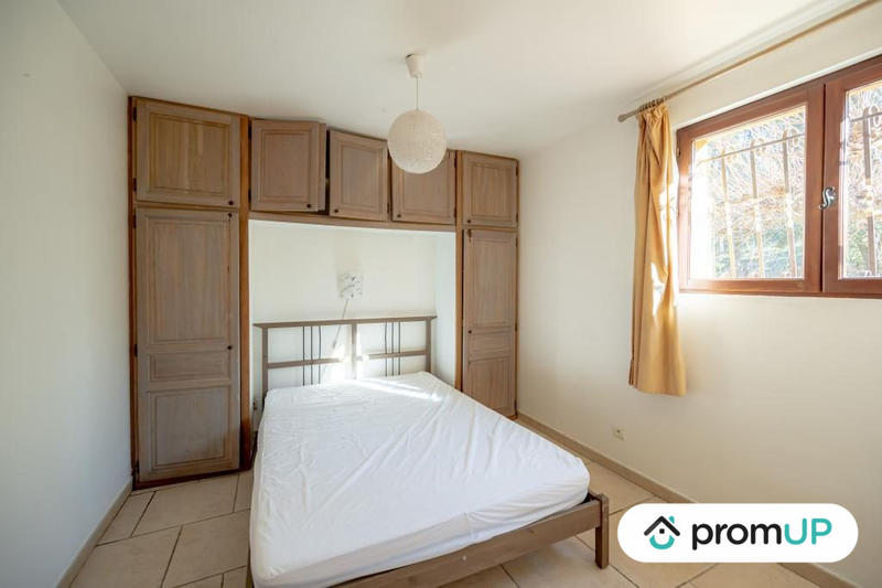 Villa - 222 m² - 7 pièces