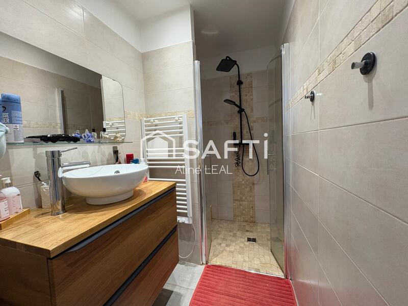 Maison - 175 m² - 6 pièces