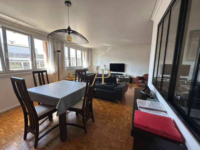 Appartement - 89 m² - 4 pièces