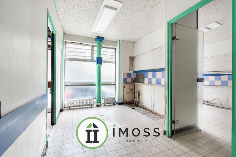 Bureau - 131 m² - 5 pièces