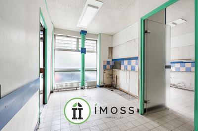 Bureau - 131 m² - 5 pièces