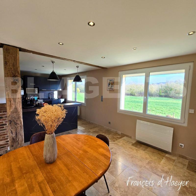 Maison traditionnelle - 110 m² - 6 pièces