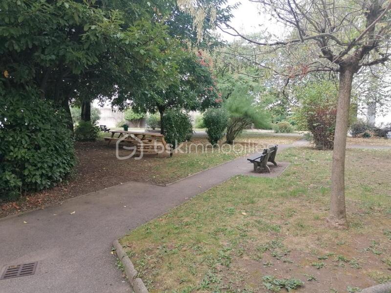 Appartement - 70 m² - 4 pièces