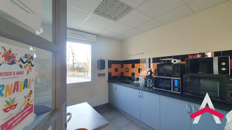 Local d'activités - 468 m²