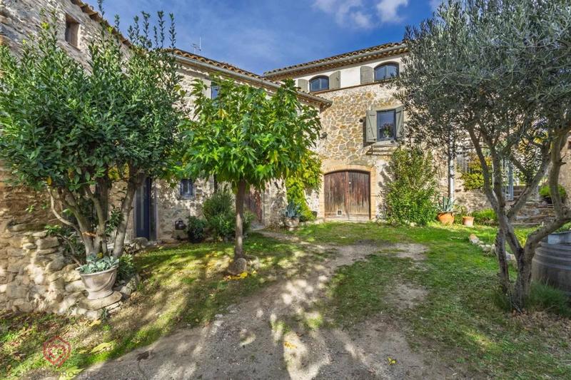 Maison de village - 206 m² - 10 pièces