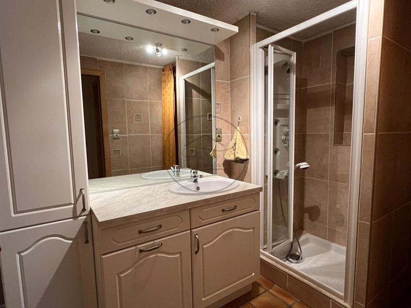 Maison en pierre - 140 m² - 7 pièces