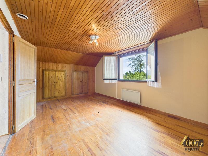 Maison - 136 m² - 7 pièces