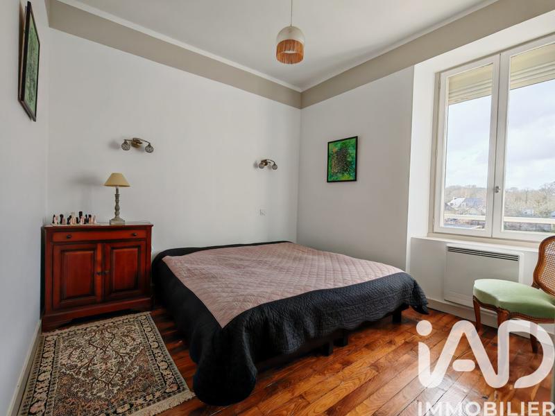 Maison - 187 m² - 7 pièces