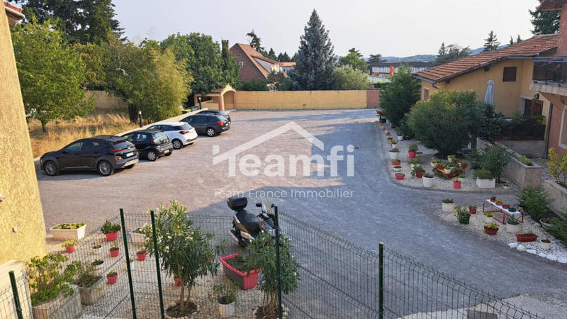 Maison - 93 m² - 5 pièces