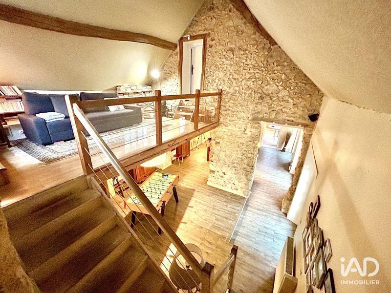 Maison - 210 m² - 7 pièces