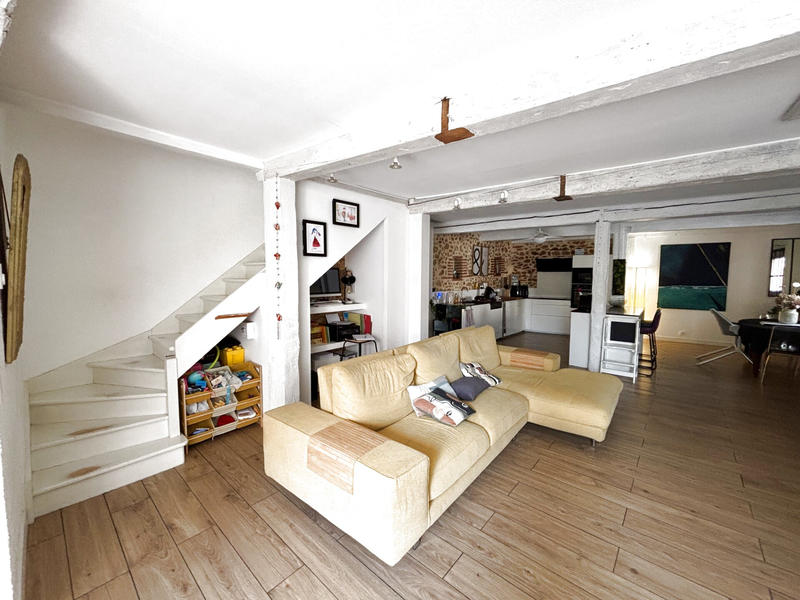 Maison - 215 m² - 5 pièces