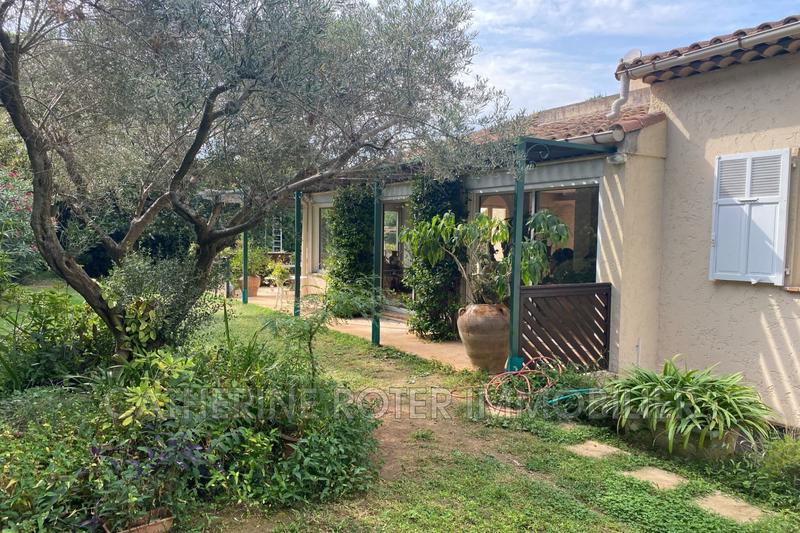 Villa - 200 m² - 7 pièces