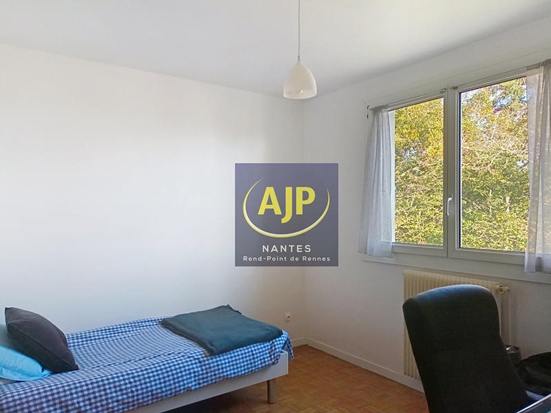 Appartement - 99 m² - 5 pièces