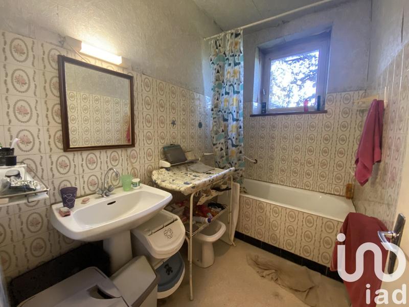 Maison - 220 m² - 10 pièces