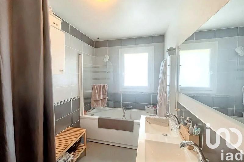 Maison - 115 m² - 6 pièces