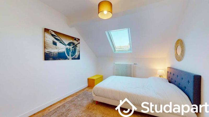 Chambre - 11 m² - 1 pièce