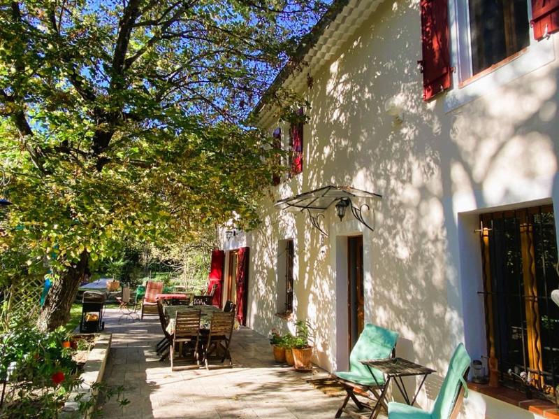 Villa - 217 m² - 8 pièces