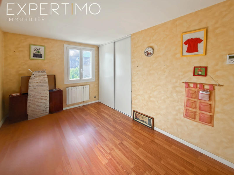 Maison - 104 m² - 5 pièces