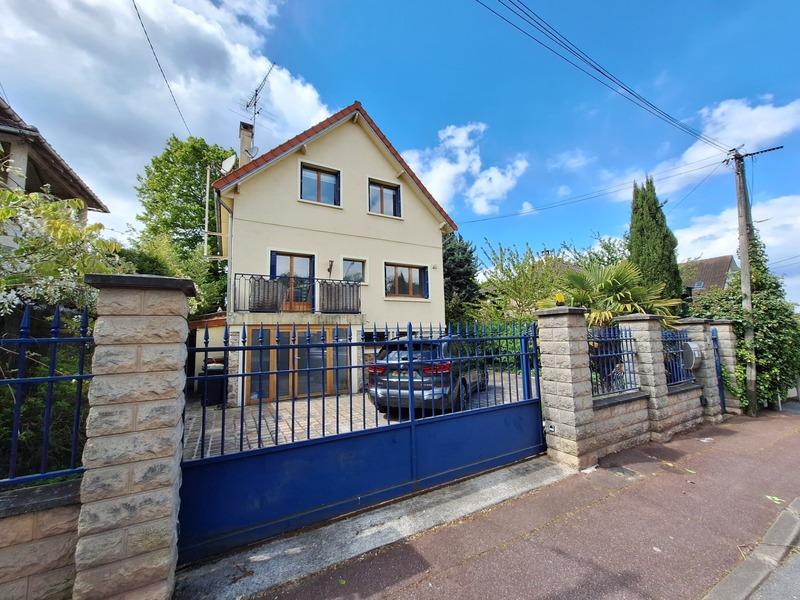 Maison - 150 m² - 5 pièces