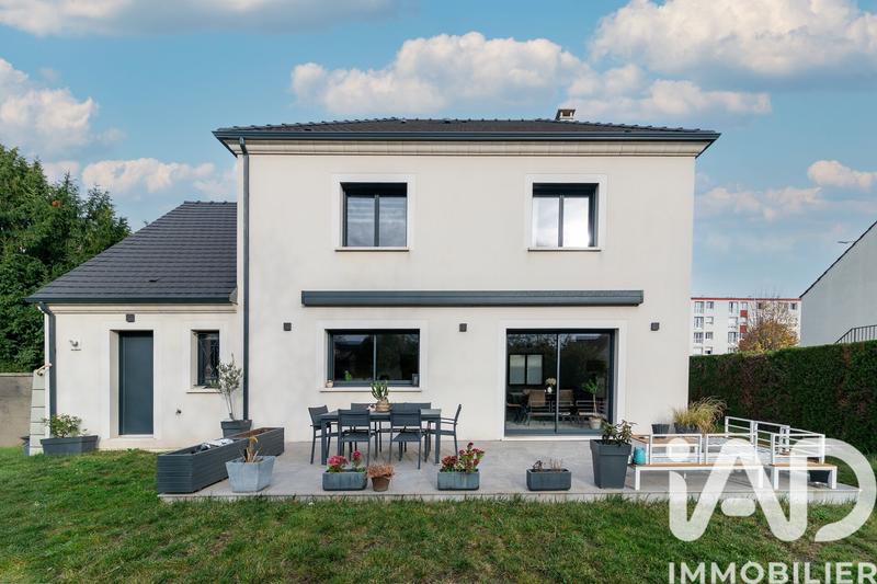 Maison - 125 m² - 6 pièces