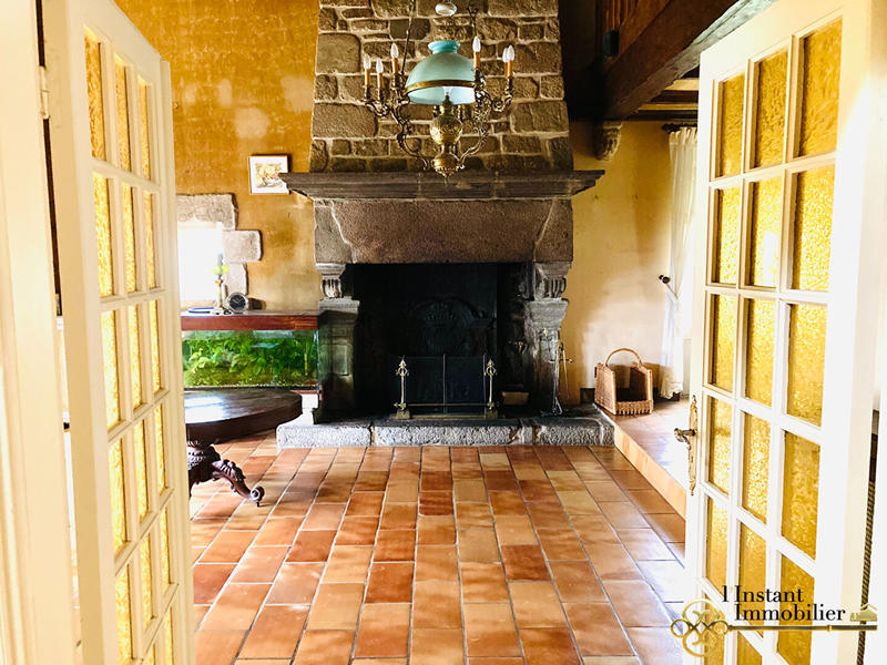 Maison - 206 m² - 8 pièces