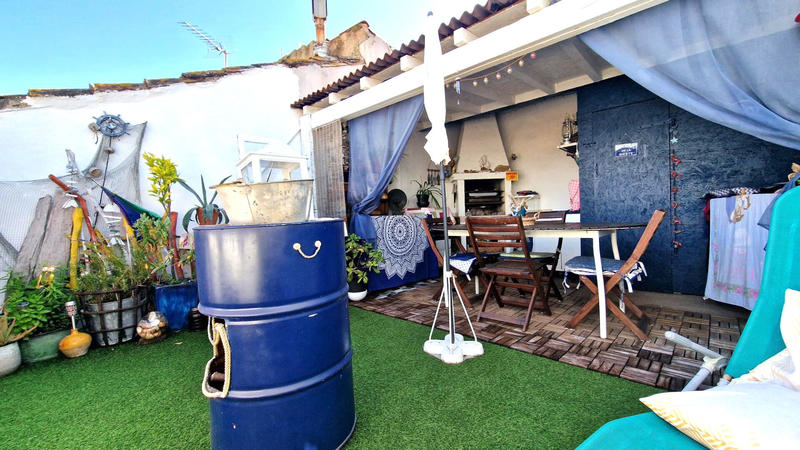 Maison - 104 m² - 4 pièces