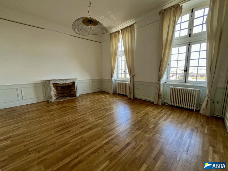 Appartement - 140 m² - 4 pièces