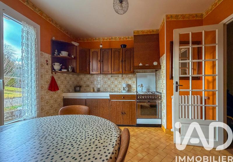 Maison - 94 m² - 6 pièces