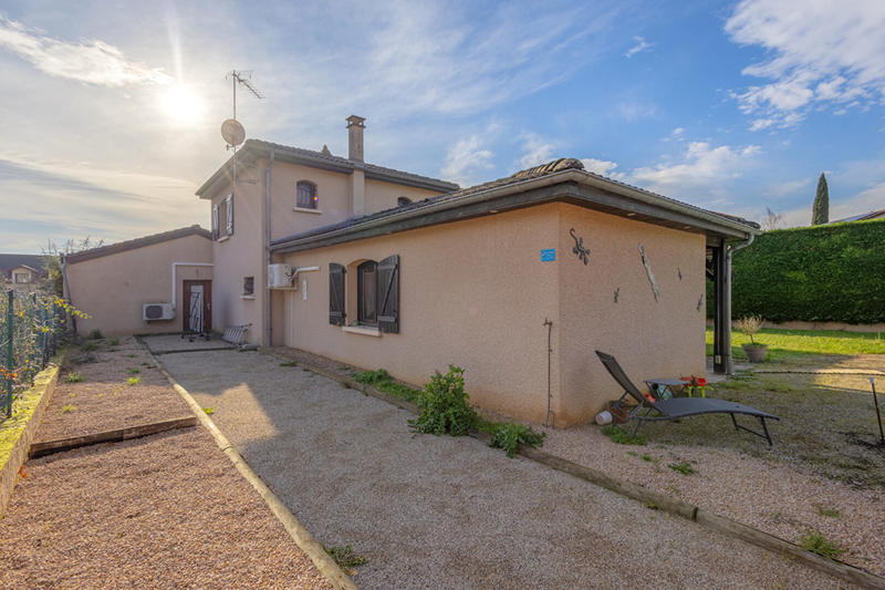 Maison - 122 m² - 5 pièces