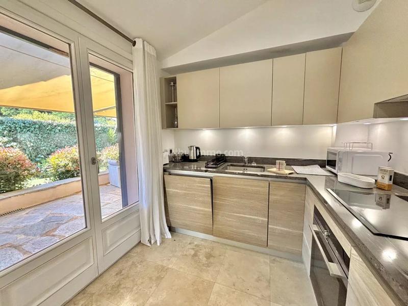 Maison - 196 m² - 6 pièces