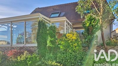 Maison - 144 m² - 6 pièces