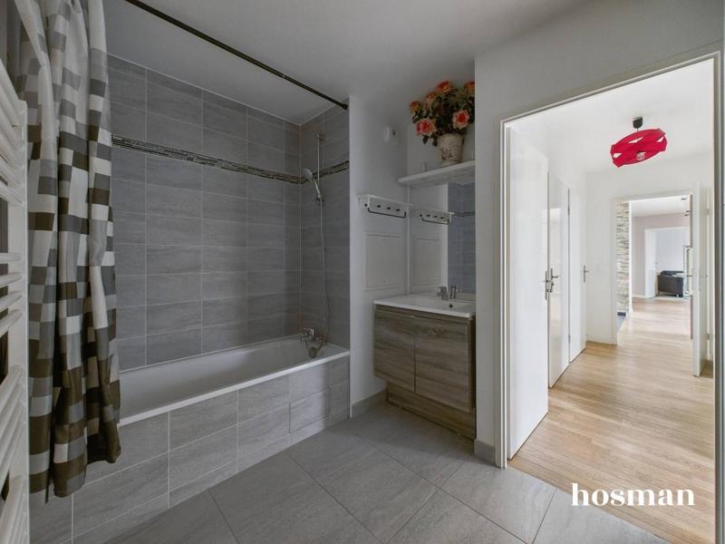 Appartement - 75 m² - 4 pièces