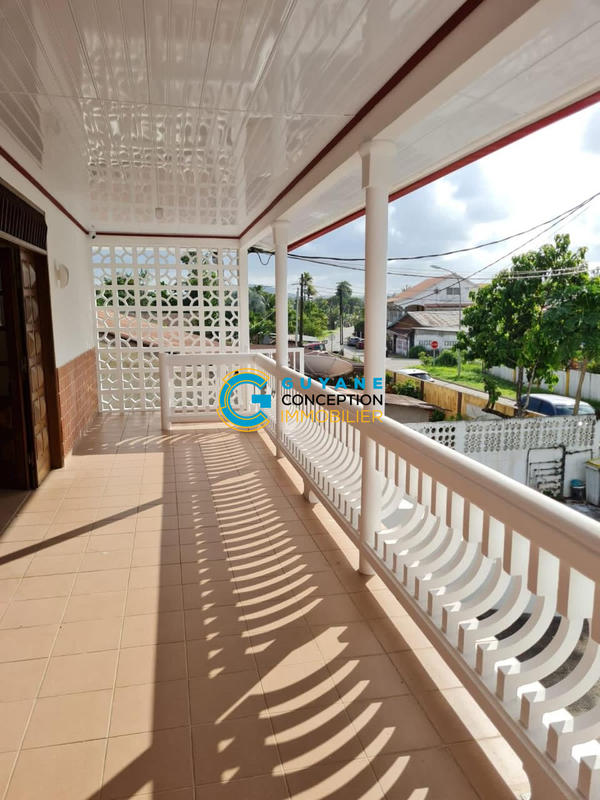 Appartement - 86 m² - 3 pièces