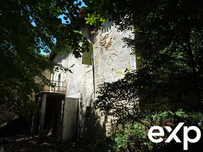 Maison traditionnelle - 230 m² - 4 pièces