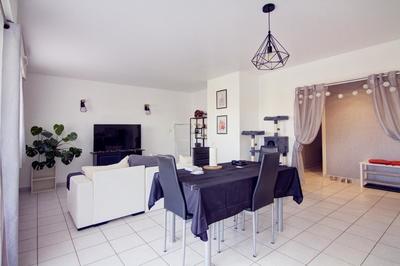 Appartement - 77 m² - 3 pièces