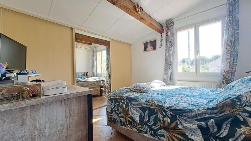 Maison - 95 m² - 5 pièces